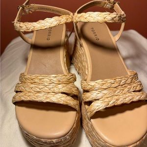 Torrid Ruffia Platform Wedge Sandal size 9.5WW